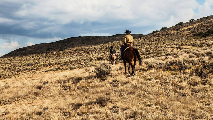 Yellowstone Tv Show On The Mountain Wallpaper