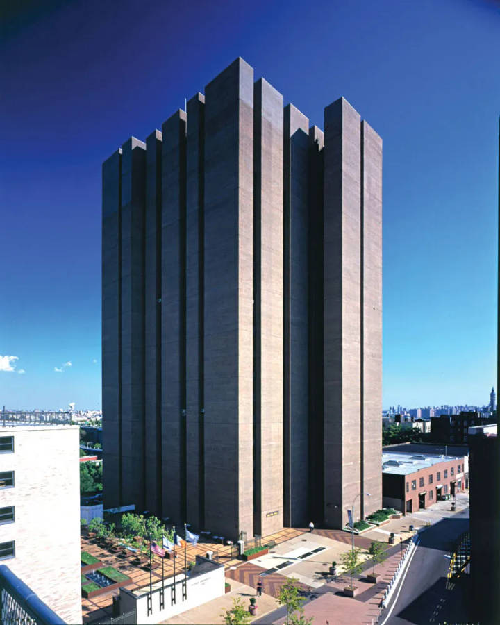 Yeshiva University's Prestigious Belfer Hall Wallpaper