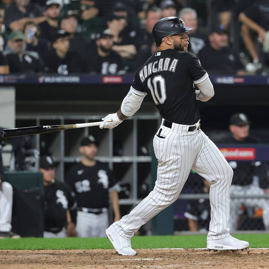 Yoan Moncada Swinging Baseball Bat Wallpaper