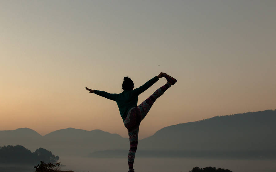 Yoga Above Mist Mountain Wallpaper