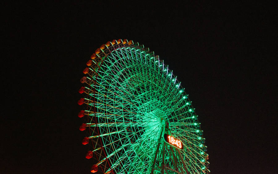 Yokohama Ferris Wheel Low-angle Wallpaper