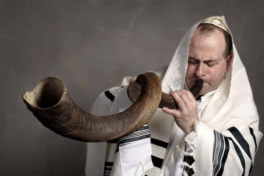 Yom Kippur Shofar Blowing Wallpaper