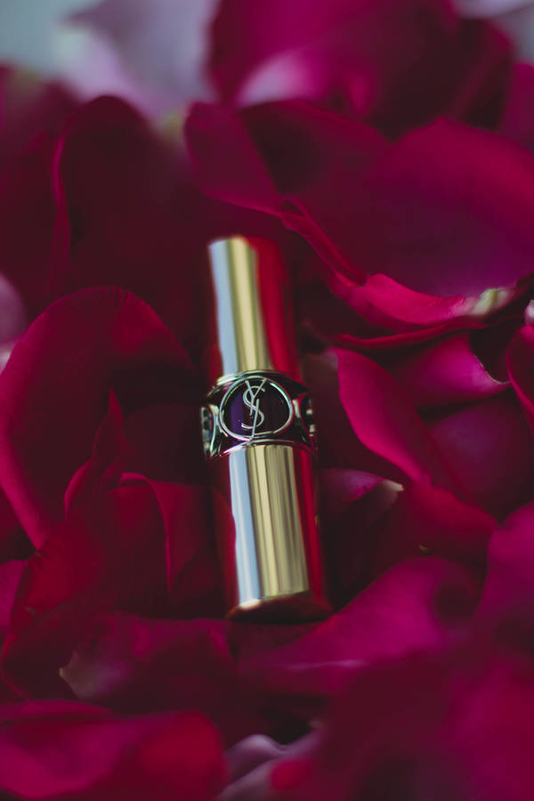 Ysl Lipstick In Petals Wallpaper