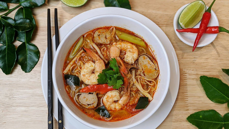 Yummy Tom Yum Noodle Soup Wallpaper