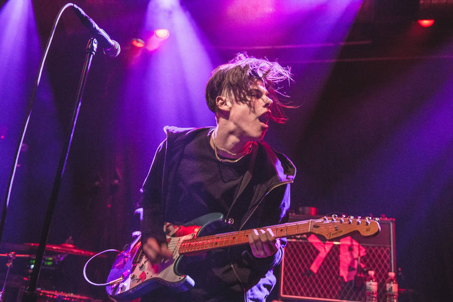 Yungblud Live Show Wallpaper