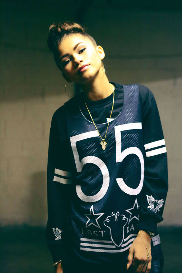 Zendaya For Lost Kats Wallpaper