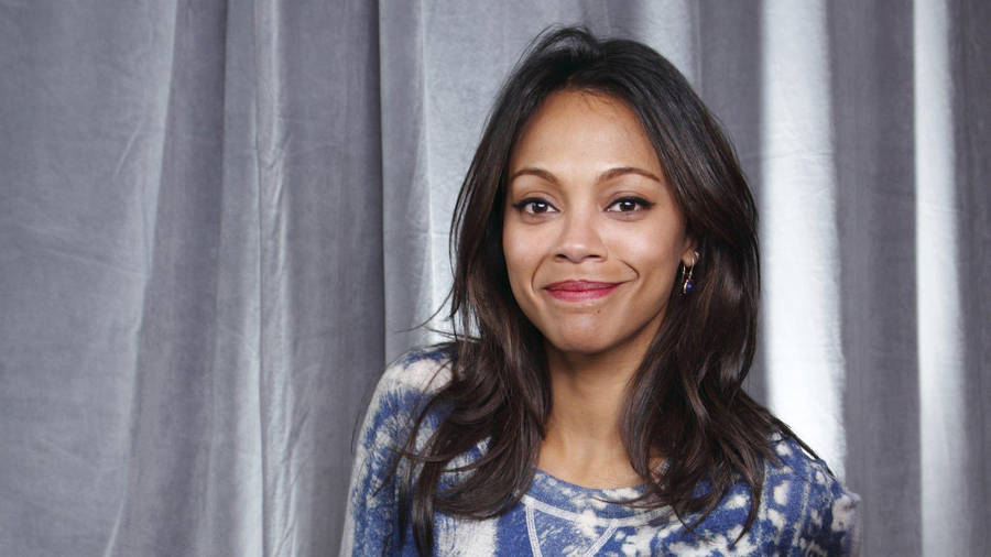 Zoe Saldana Silver Curtain Wallpaper