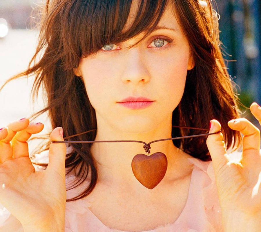 Zooey Deschanel With Cute Heart Locket Wallpaper