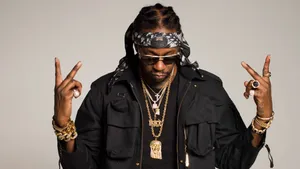 2 Chainz Hand Pose Wallpaper