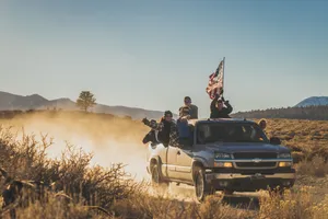 2005 Chevrolet Silverado Wallpaper