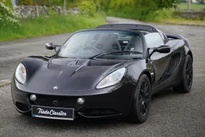 2013 Shiny Black Lotus Elise Convertible Car Wallpaper