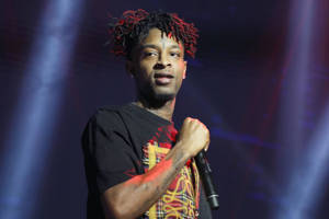 21 Savage At Rolling Stone Live Wallpaper