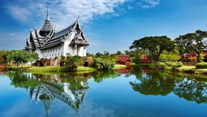 3d White House Near Lake Wallpaper