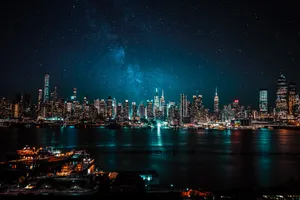 4k Hd Laptop Skyline Wallpaper