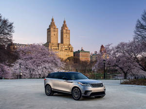 4k Range Rover Velar Trees Wallpaper