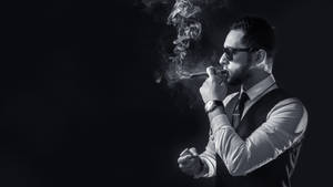 4k Ultra Hd Black Smoking Man Wallpaper