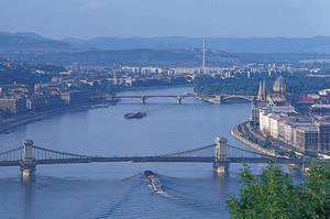 A Bridge Is Crossing The River Wallpaper