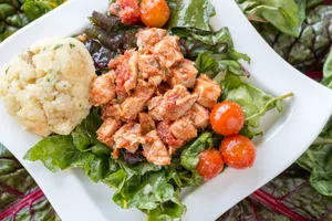 A Heart-healthy Meal: Chicken Salad With Mashed Potatoes Wallpaper