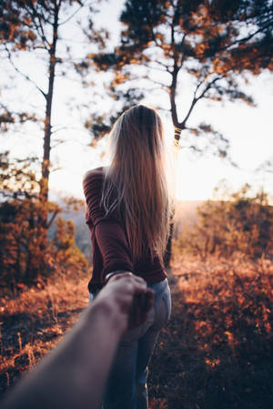 A Heart-shaped Tree Symbolizing Endless Love Wallpaper