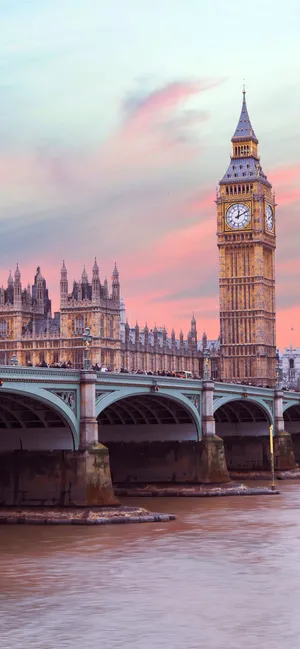 A Majestic Kingdom Amidst The Mountains Wallpaper