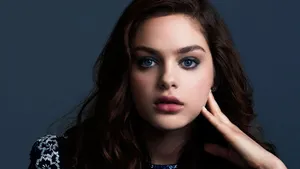 Actress Odeya Rush On The Red Carpet. Wallpaper