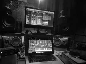 Aesthetic Black And White Fl Studio Wallpaper