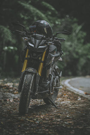 Aesthetic Black Yamaha Mt 15 Bike Wallpaper