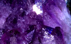 Aesthetic Crystal Shimmering In The Light Wallpaper