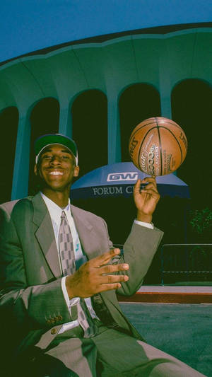 Aesthetic Kobe Bryant In Suit Wallpaper