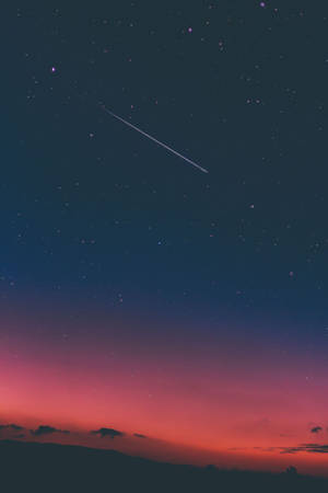 Aesthetic Night Sky With Shooting Stars Wallpaper