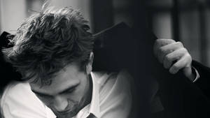 Aesthetic Robert Pattinson Wallpaper