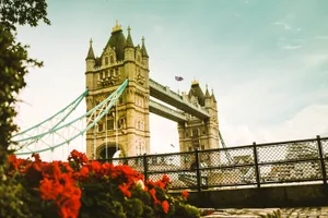 Aesthetic Tower Bridge In London Wallpaper