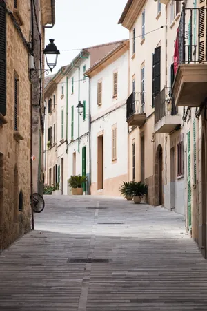 Aesthetic Uphill Street Alley Wallpaper