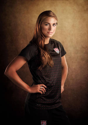 Alex Morgan In Brown Wallpaper