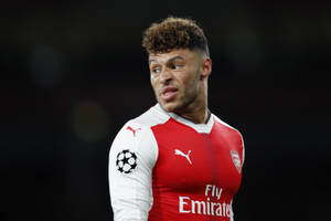 Alex Oxlade-chamberlain Looking Back Wallpaper