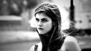 Alexandra Daddario Purple Eyes Wallpaper