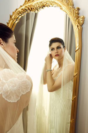 Alexandra Daddario Wedding Mirror Wallpaper