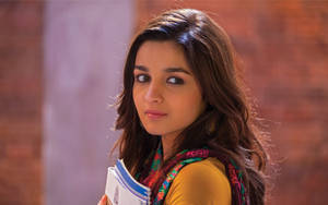 Alia Bhatt 2 States Close-up Wallpaper