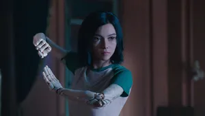 Alita Combat Pose Wallpaper