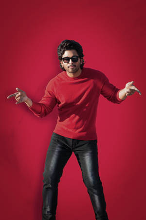 Allu Arjun Hd Cool Red Background Wallpaper