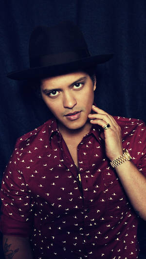 Alluring And Sexy Bruno Mars Wallpaper