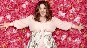 American Actress Melissa Mccarthy Redbook April Issue Wallpaper