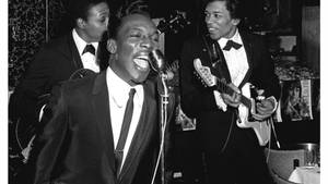 American Musicians Wilson Pickett And Jimi Hendrix Wallpaper