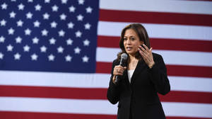 American Politician Kamala Harris Wallpaper