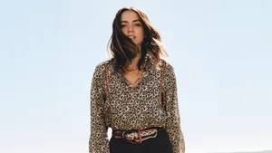 Ana De Armas Portrait Wallpaper