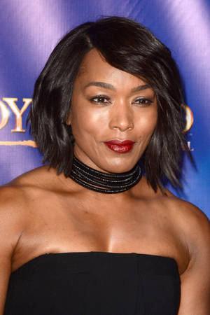 Angela Bassett Hollywood Actress Wallpaper