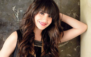 Anushka Sharma With Bangs Wallpaper