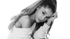 Ariana Grande Black And White Wallpaper