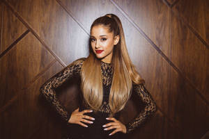 Ariana Grande Black See-through Lace Wallpaper