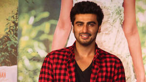 Arjun Kapoor In Casual Clothes Wallpaper